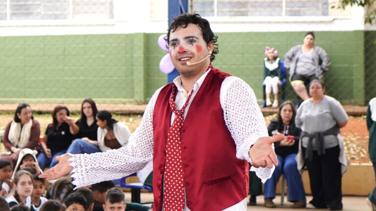 EMEF PROFª. FLORA FERREIRA GOMES